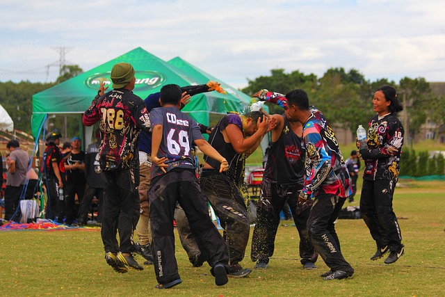 当他在友谊 当他在友谊